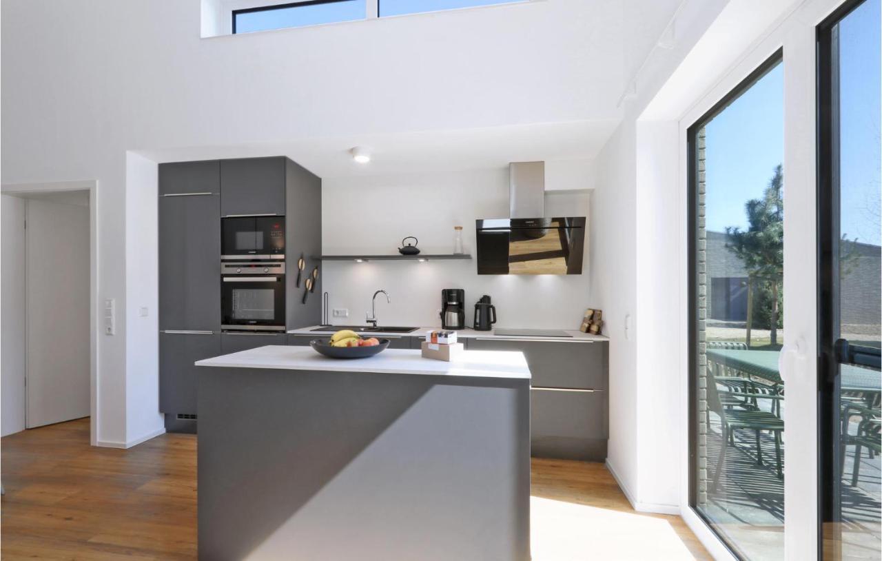 Awesome Home In Lembruch-Duemmer See With Kitchen Exterior photo